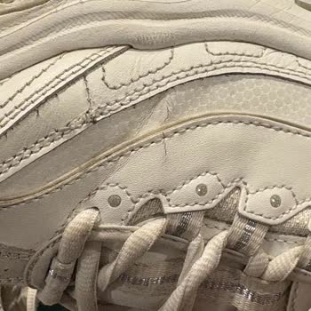 Skechers Ayakkabısında Kısa Sürede Dikiş Yırtılması Ve Çatlamalar Nedeniyle İade Talebi