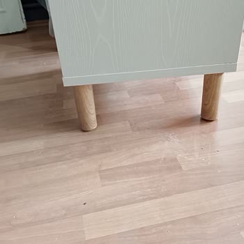 İstikbal Mağazasında Hasarlı Mobilyalar, Cevapsız Servis Ve Fatura Sorunu