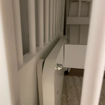 Kırık Beşik Ve Montajcı Gelmez; Ücretsiz Parça Ve Onarım Talebi