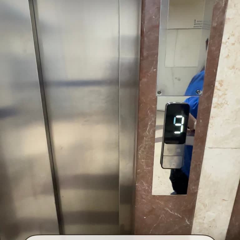 Tunçsel Asansör Uzun Süredir Ciddi Bir Arıza Yaşanmaktadır