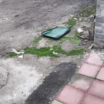 Bursa Osmangazi'de Çöp Kovasının Personel Tarafından Sürekli Zarar Görmesi Ve Tazminat Talebi