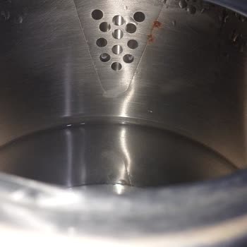 Paslanan Tefal Çaycıda Üretim Hatası Ve Değişim Talebi