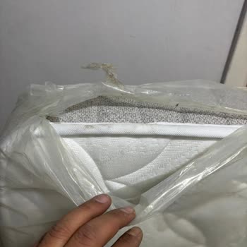 YEDAŞ Home Bebek Yatağının Paketi Yırtılmış Ve Kirli Geldi, Hijyenik Değişim Talebi