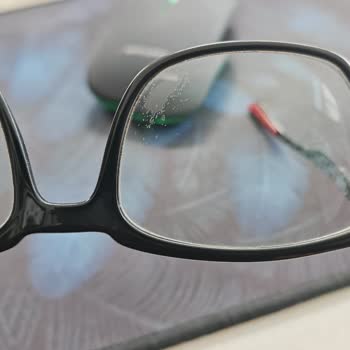 Garanti Süresi Biten Gözlükte Cam Kaplaması Atması Ve Çözüm Bulunamaması