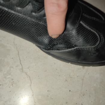 Açılan Dikişler İçin Üretim Hatası Olmadığı Söylenerek Değişim Reddedildi