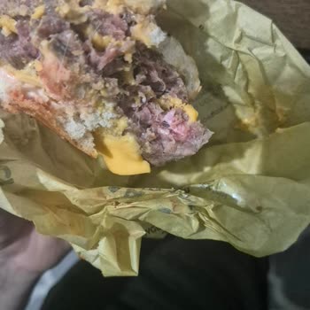 Köfteci Yusuf Çiğ Burger Nedeniyle Tam İade Talebi