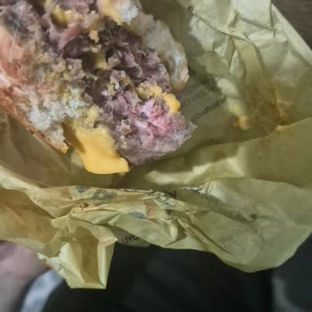 Köfteci Yusuf Çiğ Burger Nedeniyle Tam İade Talebi