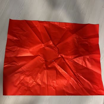 Görseldeki Çiçekle Uyuşmayan Teslimat Ve Hediye Paketi Sorunu