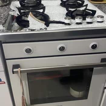 Dostkar Yapı Market Ocak Camı Patladı!