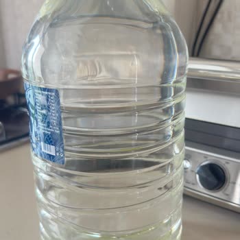 Açılmamış Rioba Şişelerinde Yosun Büyümesi Sağlık Riski