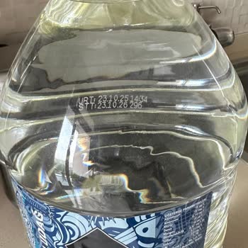 Açılmamış Rioba Şişelerinde Yosun Büyümesi Sağlık Riski