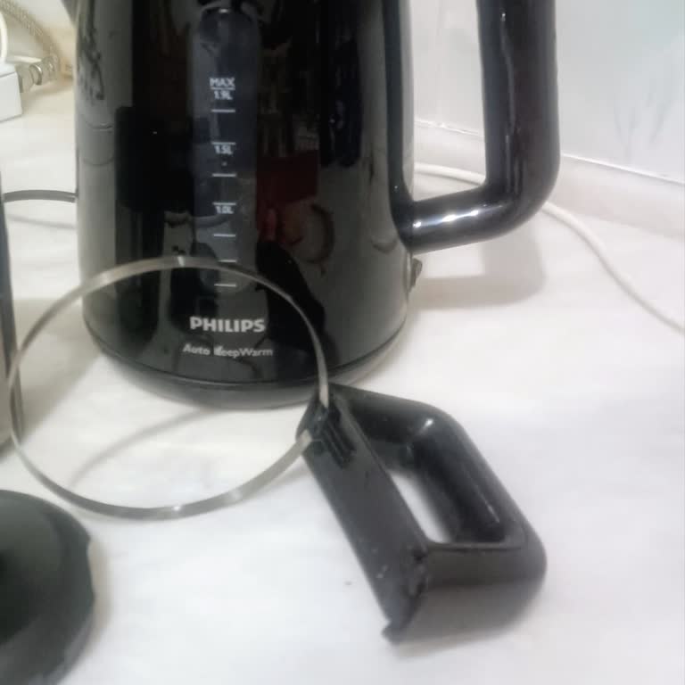 Philips Çay Makinesinin Cam Demliği Kırıldı, Garanti Kapsamında Ücretsiz Değişim Talebi