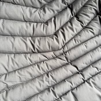 Skechers Kadın Montunda Çıkan Tüyler Nedeniyle İade Talebi