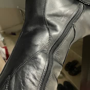 Kısa Sürede Çatlayan Deri Çizmeye İade Reddi Ve Güven Sarsıntısı