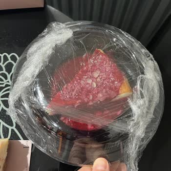 Geç Teslimat Ve Bayat Cheesecake Ürünleri İçin Görsel Ve Ürün Uyumsuzluğu Şikayeti