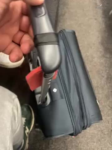 SunExpress Refused Damage Report for Broken Samsonite Luggage video cover
