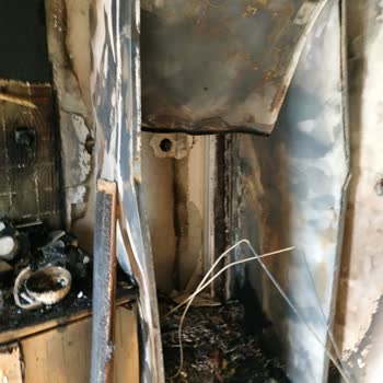 Vestel Buzdolabının Yangını Nedeniyle Evimizde Büyük Hasar