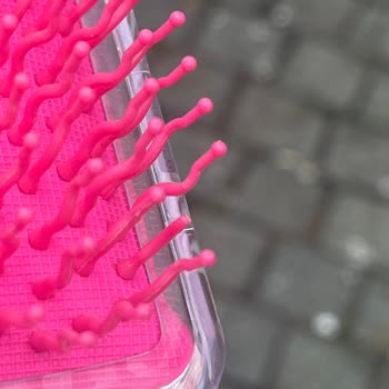 Kırık Saç Fırçası İçin Mağazadan Doğrudan İade Talebi