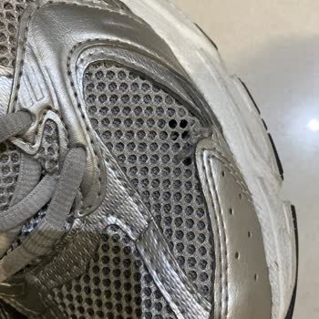 New Balance 530 Quality Concerns as Mesh Fails Early