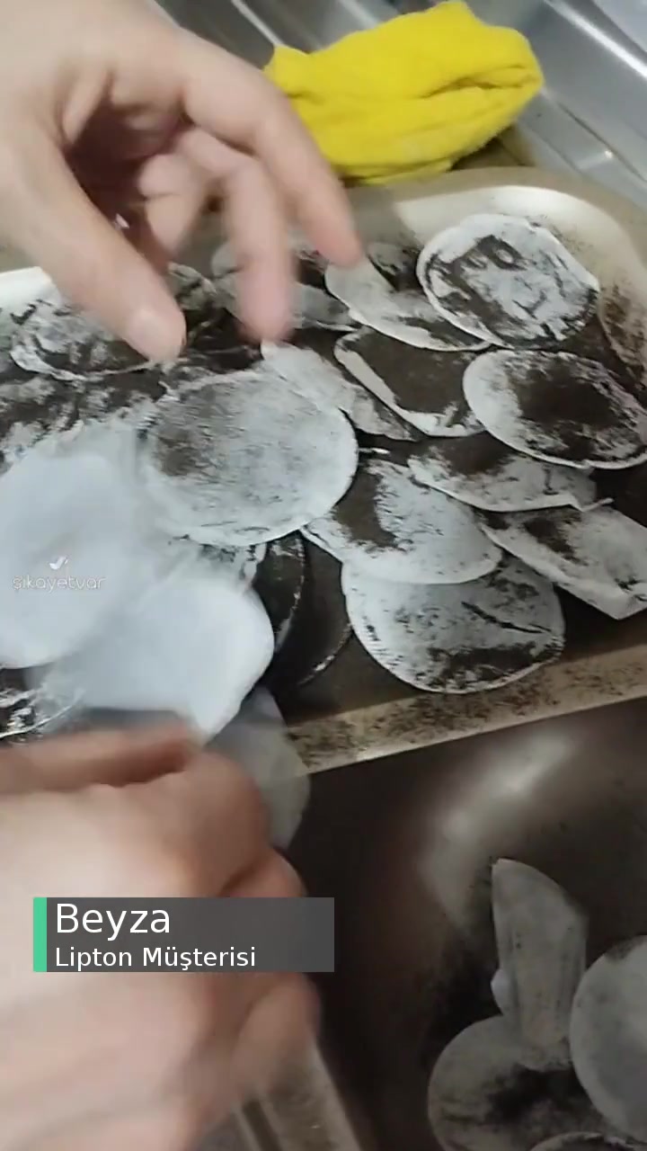 Lipton Çay Paketinin İçinden Boş Çıktı! videonun kapak resmi