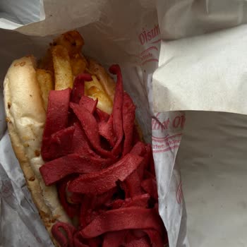 Saçlı Yiyecek, Soğuk Ve Eksik Soslu Sipariş İçin İade Talebi