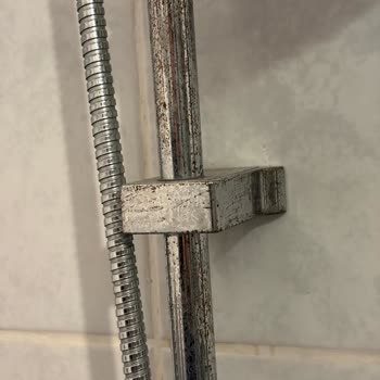 Creavit SH630 Duş Setinde 2 Yıl İçinde Paslanma Ve Kaplama Sorunu