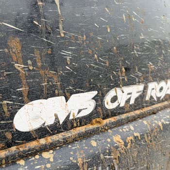 Okyay Works Garanti Verilen Sticker Uygulamasında Erken Solma Ve Müşteri Hizmetleri İhmali