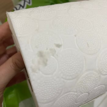 Ambalajda 3 Katlı Yazılı Olmasına Rağmen İnce Ve Hijyenik Olmayan Tuvalet Kağıdı