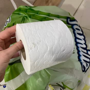 Ambalajda 3 Katlı Yazılı Olmasına Rağmen İnce Ve Hijyenik Olmayan Tuvalet Kağıdı