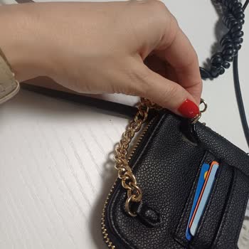 Victoria's Secret Çantada Kalite Sorunu Yaşıyorum