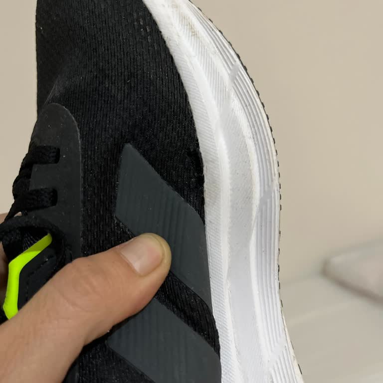 Adidas Ortholite Ayakkabısının Kenarları Açıldı, Yeni Ürün İsteniyor