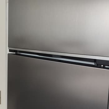 Beko Buzdolabında Üst Kapak Kusurlu Ve Buz Göçmesi İçin Acil Destek