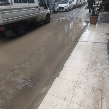 Taş Döşeme Sonrası Ev Önünde Su Birikintisi Ve Drenaj Sorunu