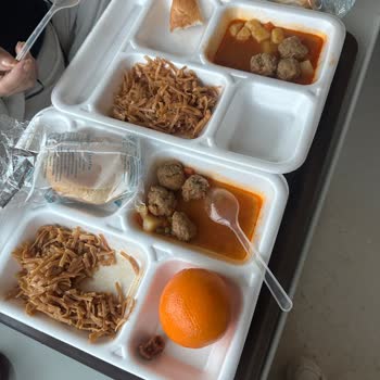 Karabük Üniversitesi Hastanesinde Yemek Kalitesi Ve Sunumu Kabul Edilemez