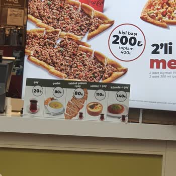 Bursa Anatolium Pidem Şubesinde Cam Bardak Görseli Yanıltıcı