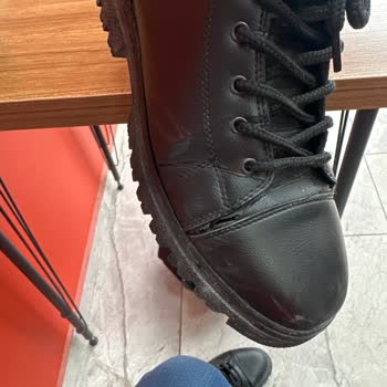 Van AVM'de FLO Mağazasında Torex Botta Kalite Sorunu Ve Reddedilen Değişim Talebi