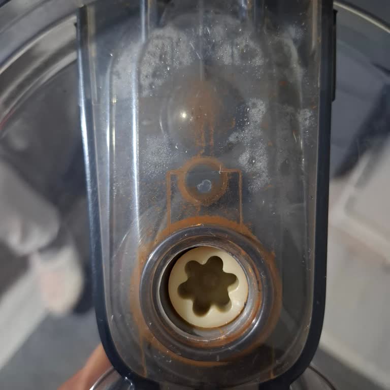 Karaca Züccaciye Mutfak Robotunda Paslanma Sorunu