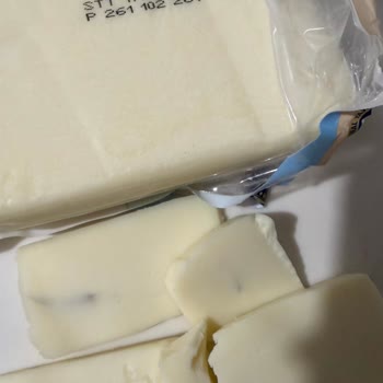 Son Kullanma Tarihi Geçmemiş Kaşarda Şerit Küf Tespiti Ve İade Talebi