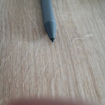 Kalem Uçları Eksik Ve Kaba Müşteri Temsilcisi