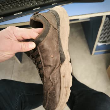 Lumberjack Ayakkabısının Alt Tabanının Kırılması Ve Su Sızması Nedeniyle İade Talebi