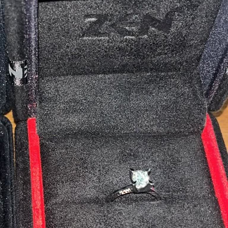 Zen Pırlanta’da Yanlış Sertifikalı Yüzük Ve Verilen Hediye Sözünün İhlali