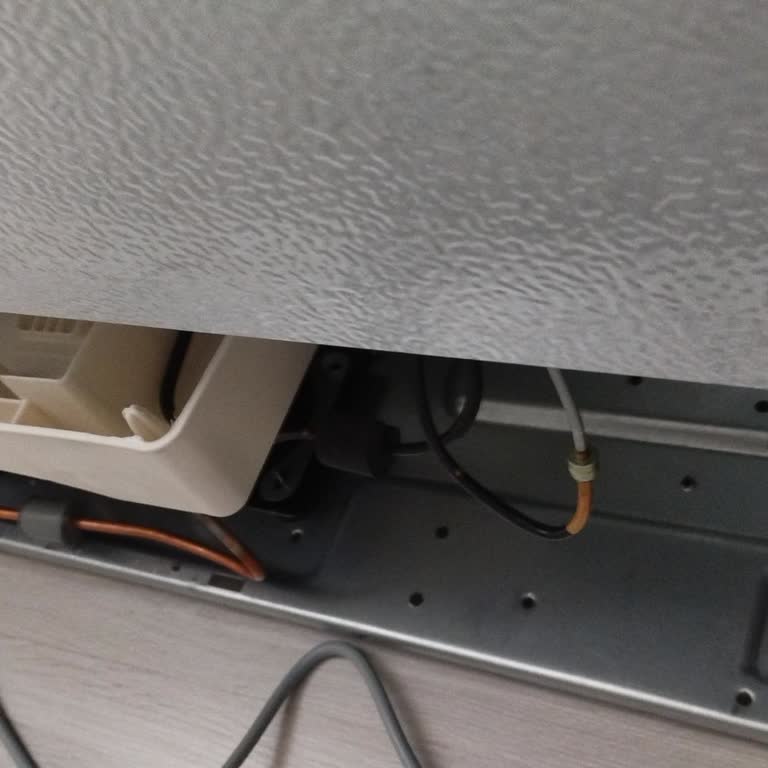 LG Buzdolabında Açık Motor Bölümü İçin Izgara Talebi