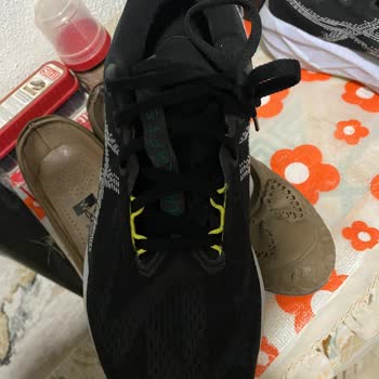 Asics Nova Blast Ayakkabısının Taban Köpüğü 30 Günde Çöktü