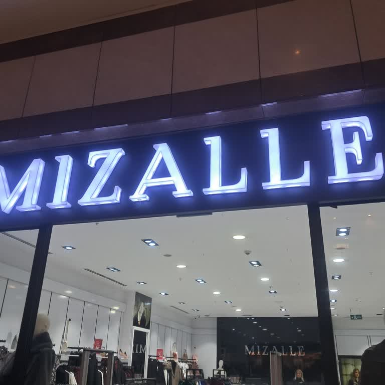 Mizalle Mağazasında Kaban Değişim ve İade Reddi, Müşteri İhmaline Şikayet