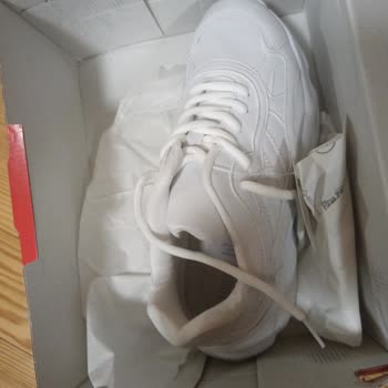 Ayıplı Ve Yanlış Numara Ayakkabılar İçin Doğru Ürün Ve Değişim Talebi