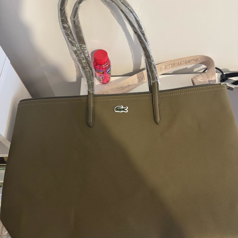 Lacoste Kadın Çantası Renk Yanlışlığı Ve İade Talebi