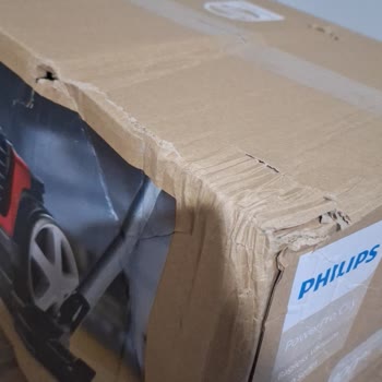 Kolay Gelsin Kargo İadesinde Hasar Görmüş Philips Toz Torbasız Süpürge İçin Tazminat Talebi