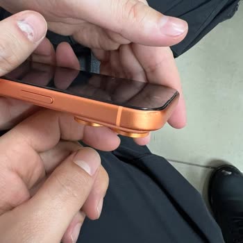 İPhone 17 Pro Alüminyum Kasada Çentik İçin Ücretsiz Onarım Talebi