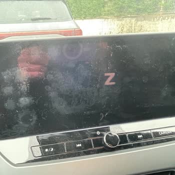 Yeni Nissan Juke Multimedya Ekranının Renk Solması Garanti Talebi