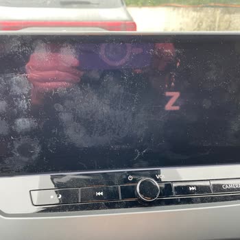 Yeni Nissan Juke Multimedya Ekranının Renk Solması Garanti Talebi